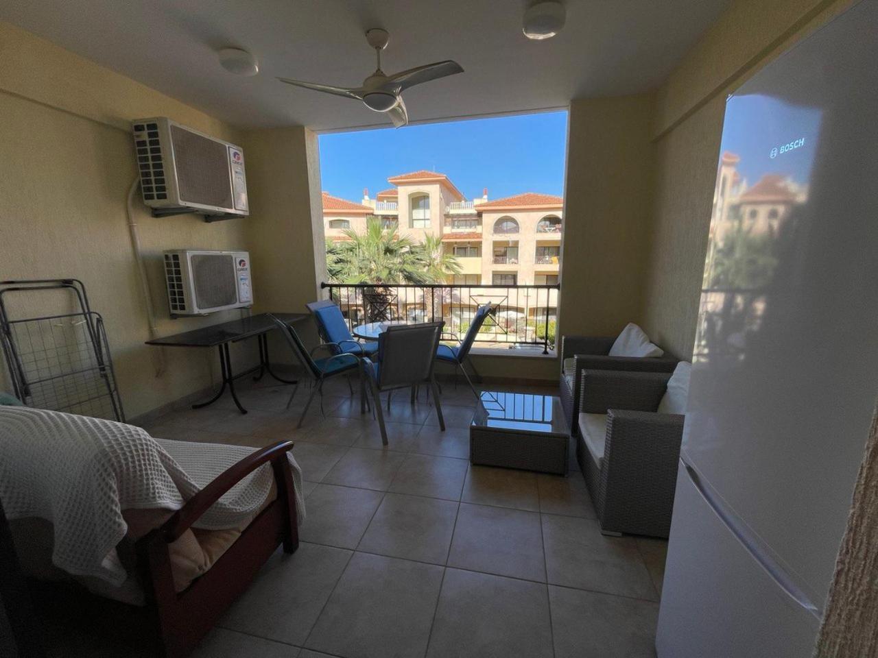 Queens Gardens Paphos Luaran gambar